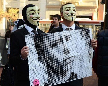 Bradley_Manning supporters 756px-Anonymous_-_Bradley_Manning