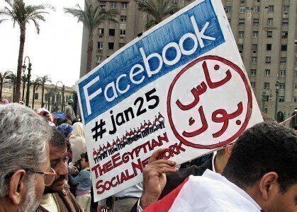 800px-Facebook-jan26