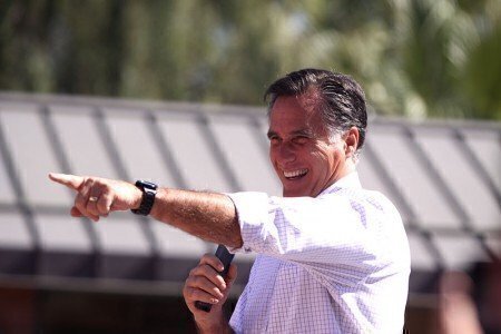 800px-Mitt_Romney_smiling