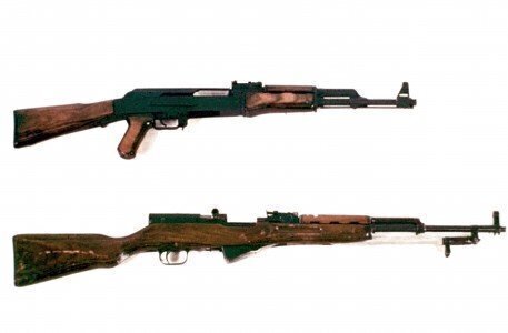 AK-47_and_SKS_DD-ST-85-01268
