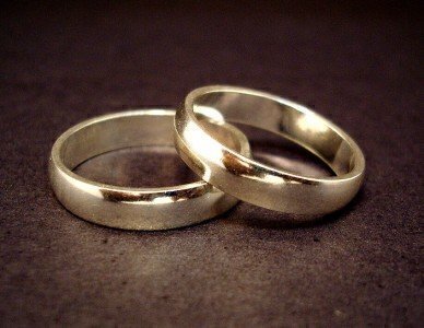 Wedding_rings-crop