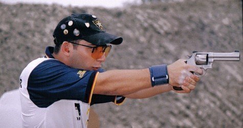 pistol shooting