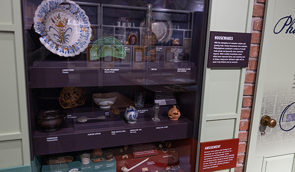 Revolutionary Philadelphia Artifact Cart