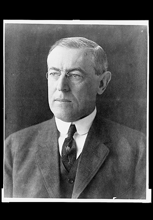 Woodrow Wilson, head-and-shoulders portrait, by Pach Brothers photography, 1912.